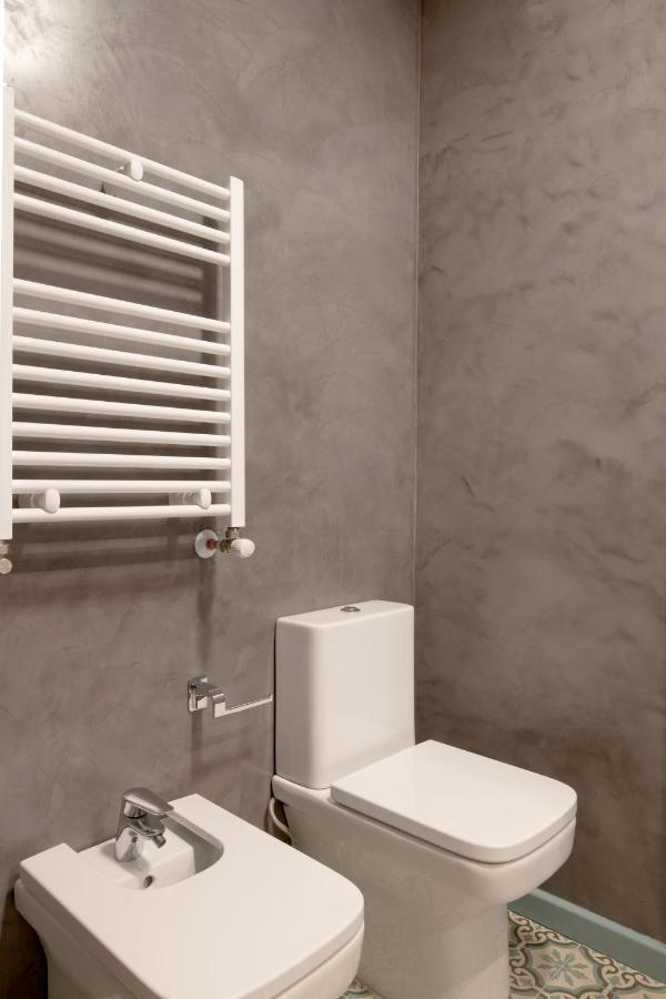 Plaza Nueva 2 Bedrooms & 2 Bathrooms Seville Luaran gambar