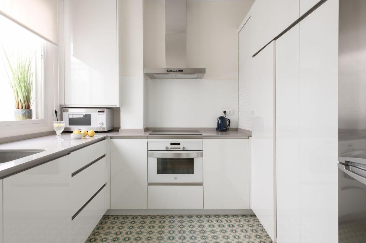 Plaza Nueva 2 Bedrooms & 2 Bathrooms Seville Luaran gambar
