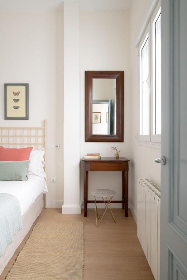 Plaza Nueva 2 Bedrooms & 2 Bathrooms Seville Luaran gambar